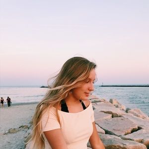 Meet your Posher, Emma